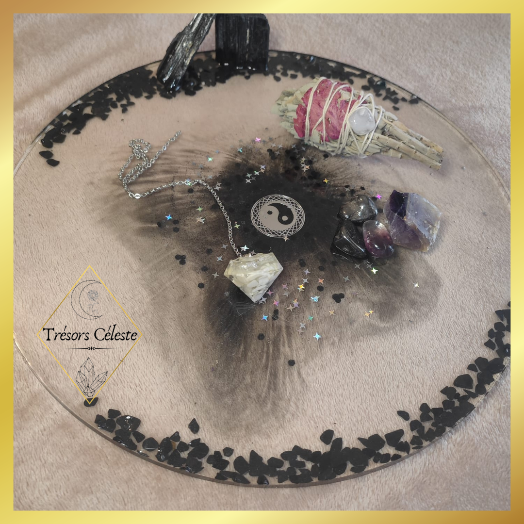 Grand Plateau avec tourmaline brut