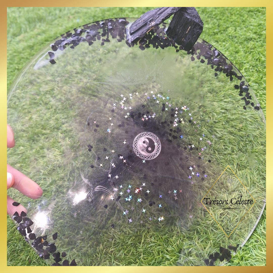 Grand Plateau avec tourmaline brut