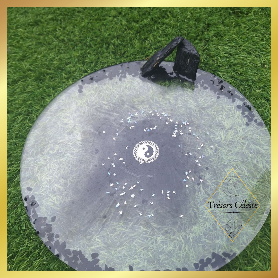 Grand Plateau avec tourmaline brut